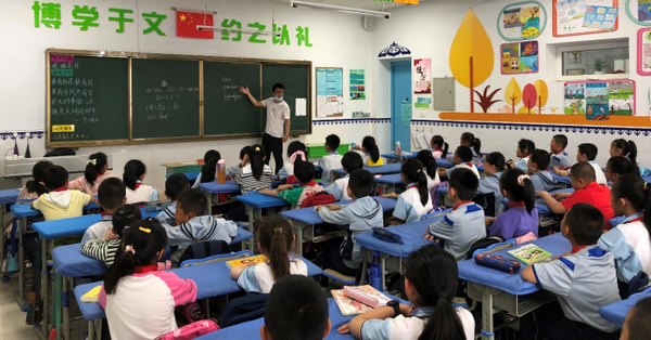 小伦敦“公益课堂”走进大学路小学